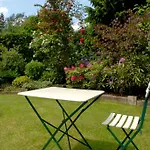 Le Vieux Pressoir Bed & Breakfast