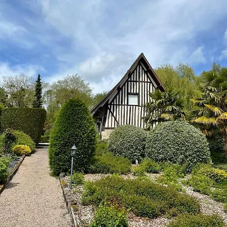 Le Vieux Pressoir Bed & Breakfast