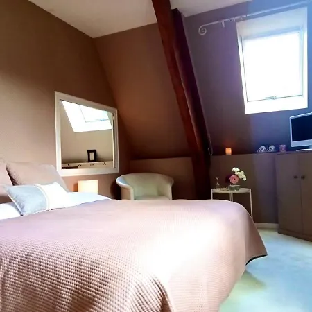 Le Vieux Pressoir Couette-café 3*