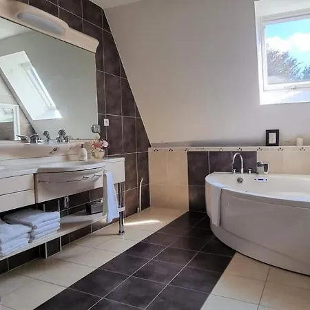 Le Vieux Pressoir 3*