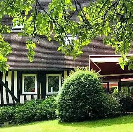 Le Vieux Pressoir Bed & Breakfast Pont-Évêque