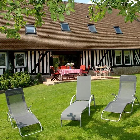 Le Vieux Pressoir فندق مبيت وإفطار 3*